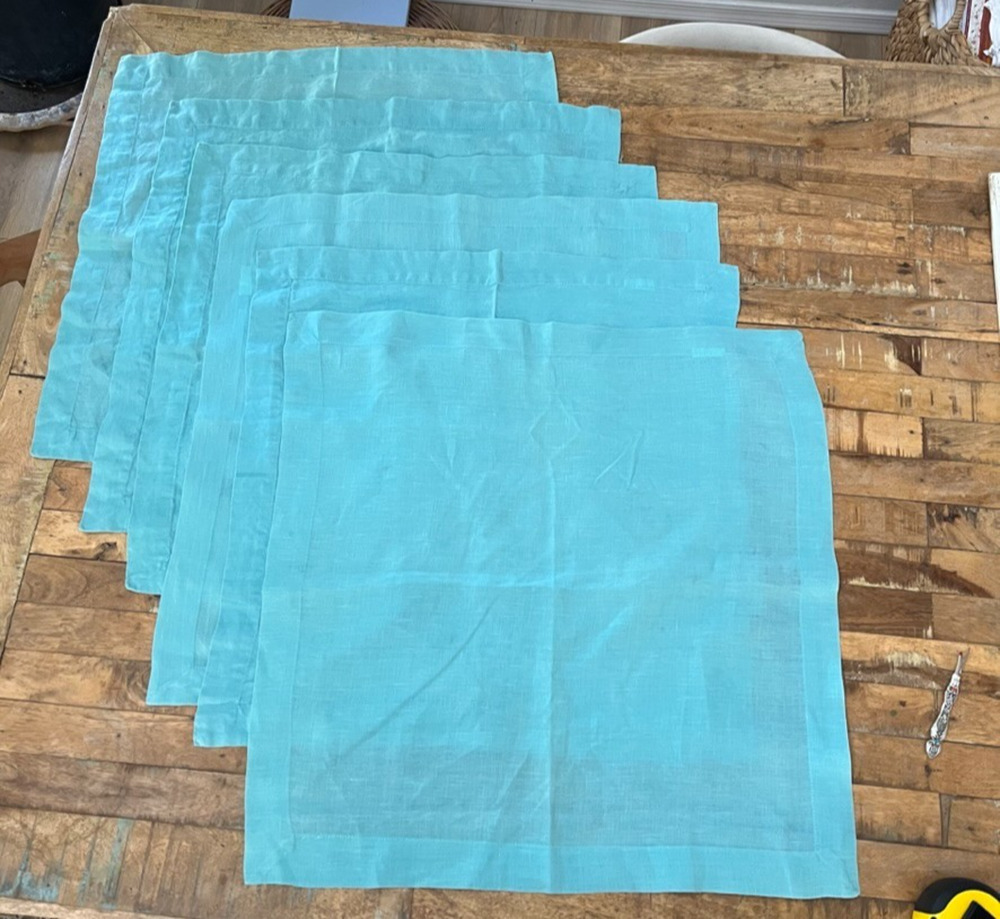 Crate & Barrel Napkin Set of 6 22in x 22in Aqua Blue 100% Linen